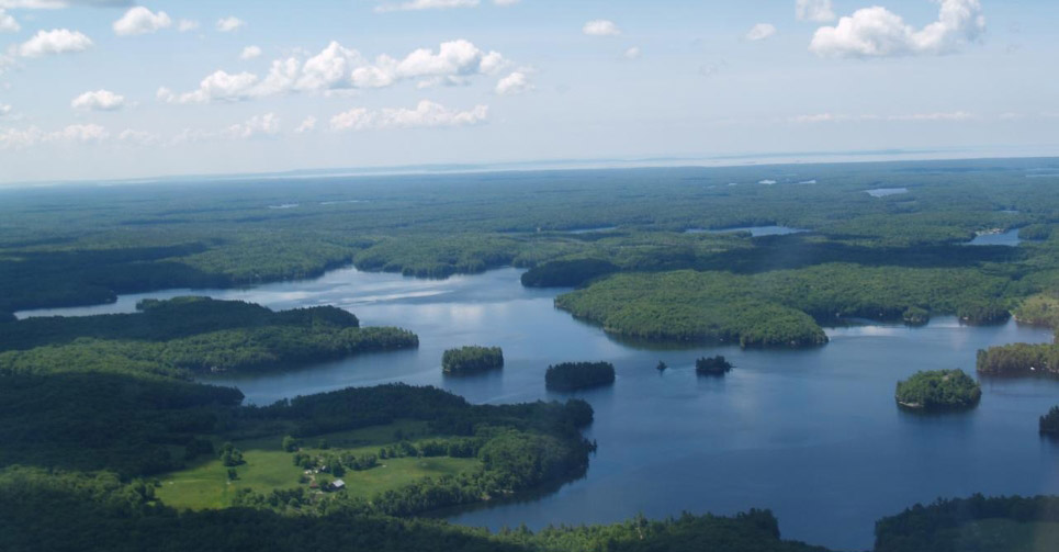 Crane Lake waterfront, Parry Sound area