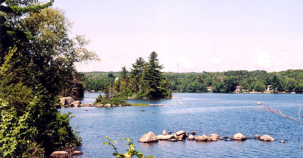 Eagle Lake cottage, South River Ontario